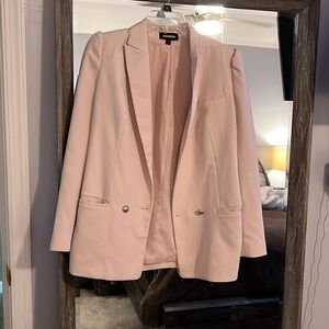 Light pink blazer & tank top